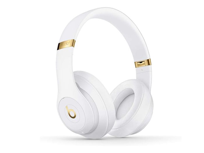 Beats Studio3 Wireless Noise Cancelling Over-Ear Headphones - Apple W1 Headphone Chip, Class 1 Bluetooth, Active Cancelling, 22 Hours Of Listening Time, Built-in Microphone White